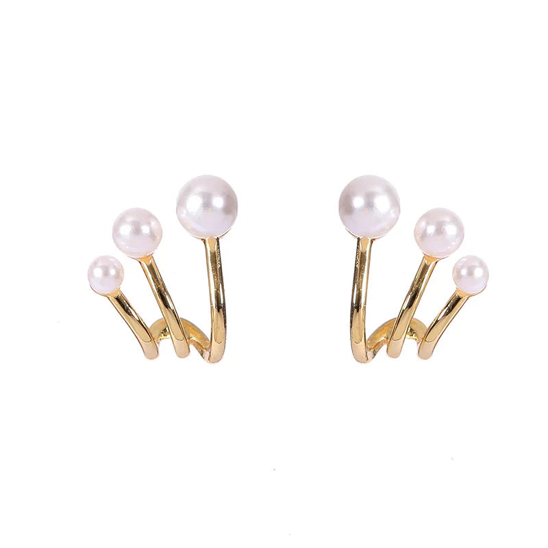 claw stud earrings